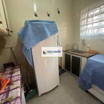 Apartamento em Mongaguá, bairro Centro