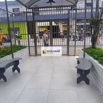 Apartamento em Mongaguá, bairro Centro