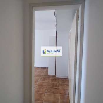 Apartamento em Mongaguá, bairro Centro