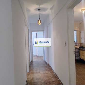 Apartamento em Mongaguá, bairro Centro