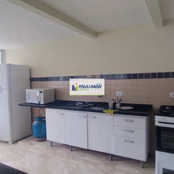 Apartamento em Mongaguá, bairro Centro