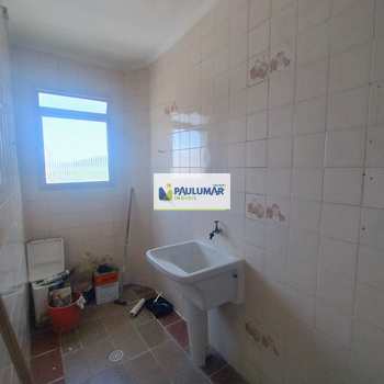 Apartamento em Mongaguá, bairro Centro