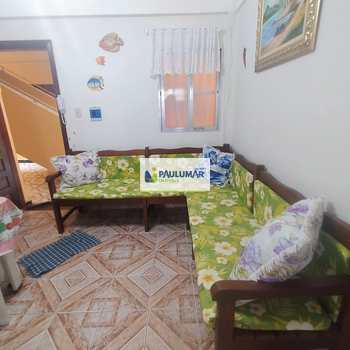 Apartamento em Mongaguá, bairro Centro