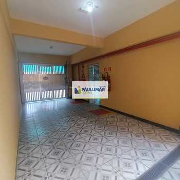 Apartamento em Mongaguá, bairro Centro