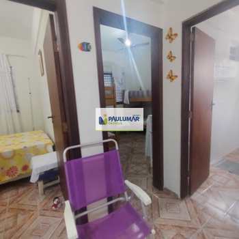 Apartamento em Mongaguá, bairro Centro