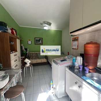 Kitnet em Praia Grande, bairro Solemar