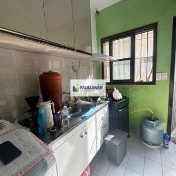 Kitnet em Praia Grande, bairro Solemar