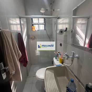 Kitnet em Praia Grande, bairro Solemar