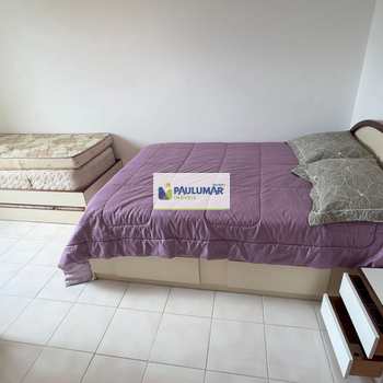 Apartamento em Mongaguá, bairro Centro