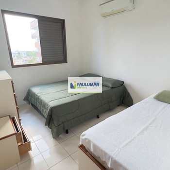 Apartamento em Mongaguá, bairro Centro