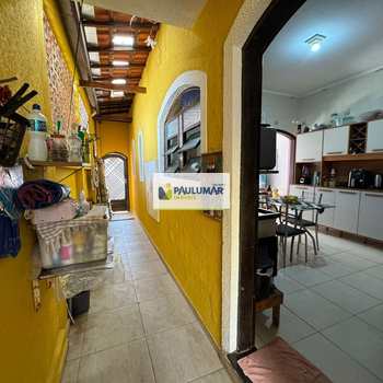 Casa em Mongaguá, bairro Itaóca