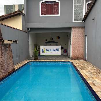 Sobrado em Mongaguá, bairro Centro