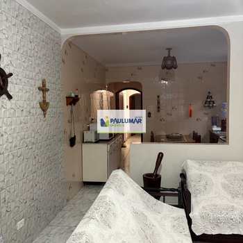 Sobrado em Mongaguá, bairro Centro