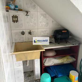 Sobrado em Mongaguá, bairro Centro