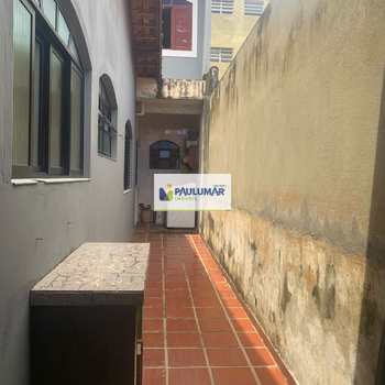 Sobrado em Mongaguá, bairro Centro