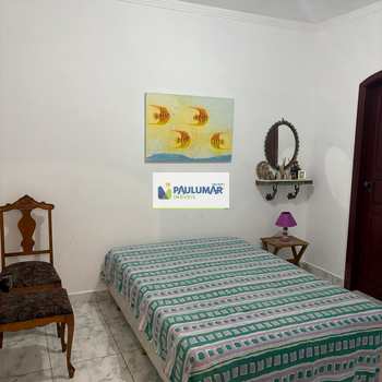 Sobrado em Mongaguá, bairro Centro