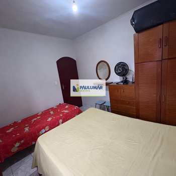 Sobrado em Mongaguá, bairro Centro