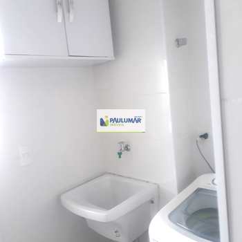 Apartamento em Mongaguá, bairro Centro