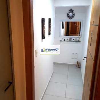 Apartamento em Mongaguá, bairro Centro