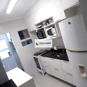 Apartamento em Mongaguá, bairro Centro