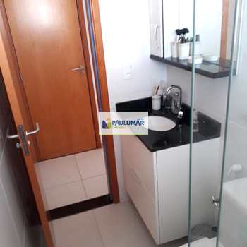 Apartamento em Mongaguá, bairro Centro