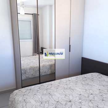 Apartamento em Mongaguá, bairro Centro