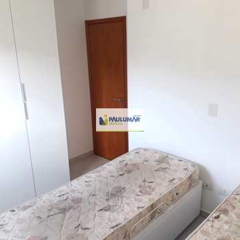 Apartamento em Mongaguá, bairro Centro