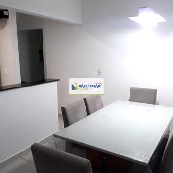 Apartamento em Mongaguá, bairro Centro