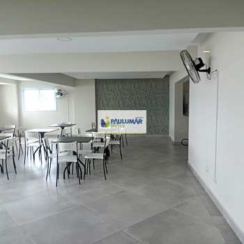 Apartamento em Mongaguá, bairro Centro