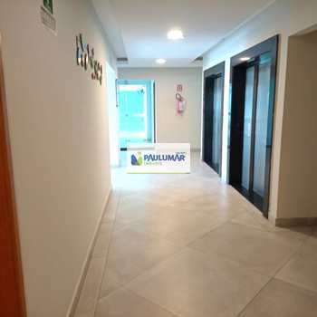 Apartamento em Mongaguá, bairro Centro