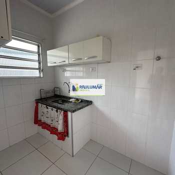 Apartamento em Mongaguá, bairro Centro