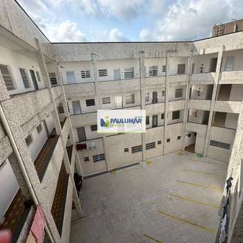Apartamento em Mongaguá, bairro Centro