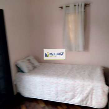 Sobrado em Praia Grande, bairro Solemar