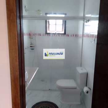 Sobrado em Praia Grande, bairro Solemar