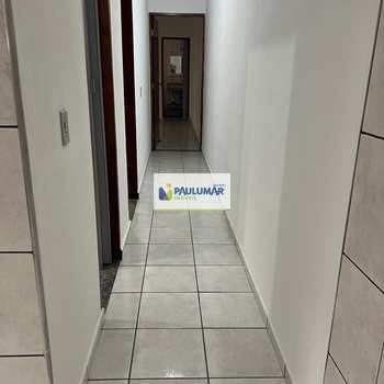 Casa em Praia Grande, bairro Melvi