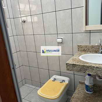 Casa em Praia Grande, bairro Melvi
