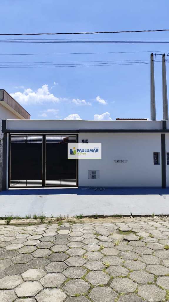 Casa em Itanhaém, no bairro Bopiranga
