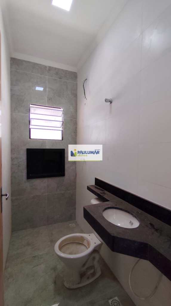 Casa em Itanhaém, no bairro Bopiranga