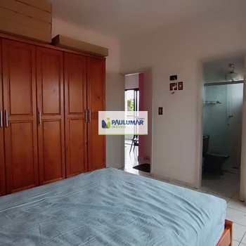 Apartamento em Mongaguá, bairro Agenor de Campos