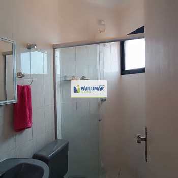 Apartamento em Mongaguá, bairro Agenor de Campos