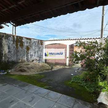 Casa em Mongaguá, bairro Balneário Itaguai
