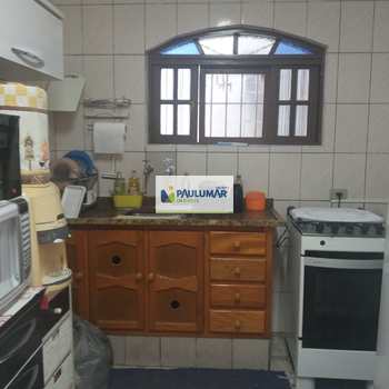 Casa em Mongaguá, bairro Jardim Praia Grande