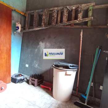 Casa em Mongaguá, bairro Balneário Itaguai