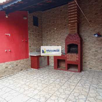 Casa em Mongaguá, bairro Balneário Itaguai