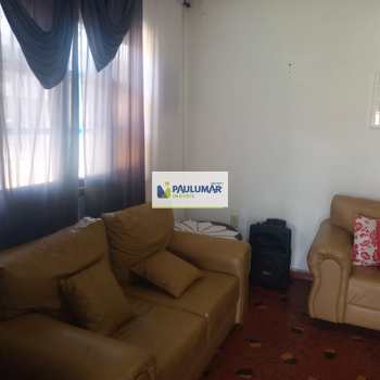 Casa em Praia Grande, bairro Solemar