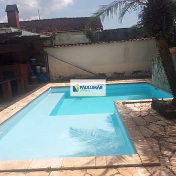 Casa em Praia Grande, bairro Solemar