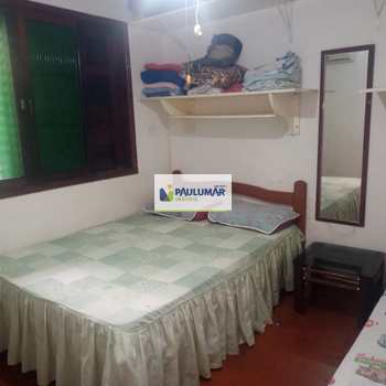 Casa em Praia Grande, bairro Solemar