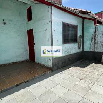 Casa em Mongaguá, bairro Agenor de Campos