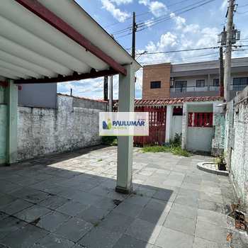 Casa em Mongaguá, bairro Agenor de Campos