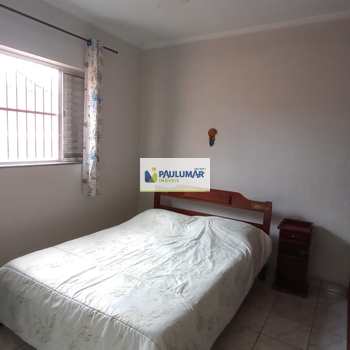 Casa em Praia Grande, bairro Solemar